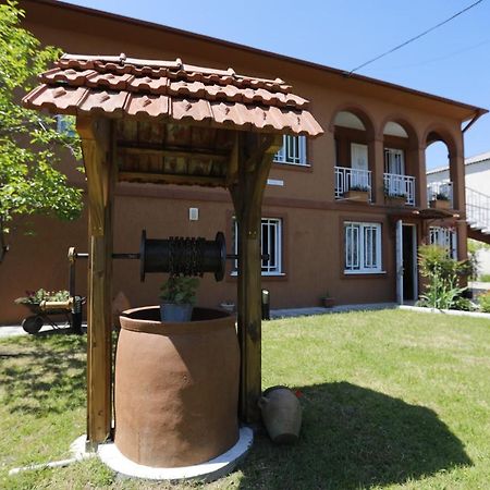 Casa De Khasia Зугдиди Экстерьер фото