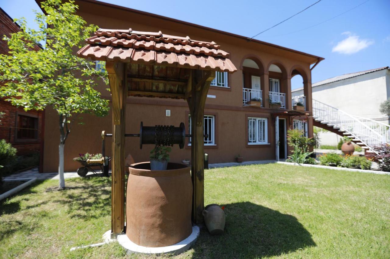 Casa De Khasia Зугдиди Экстерьер фото